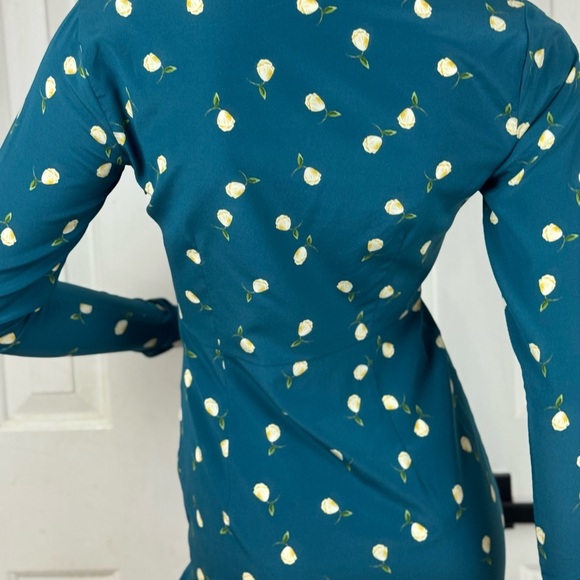INTERMIX Blue Bodycon Long Sleeve Dress. D37 - Picture 11 of 17